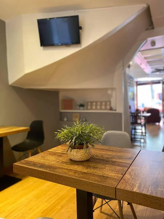 Lyo Hotel - Centre Lyon Perrache 2*,
